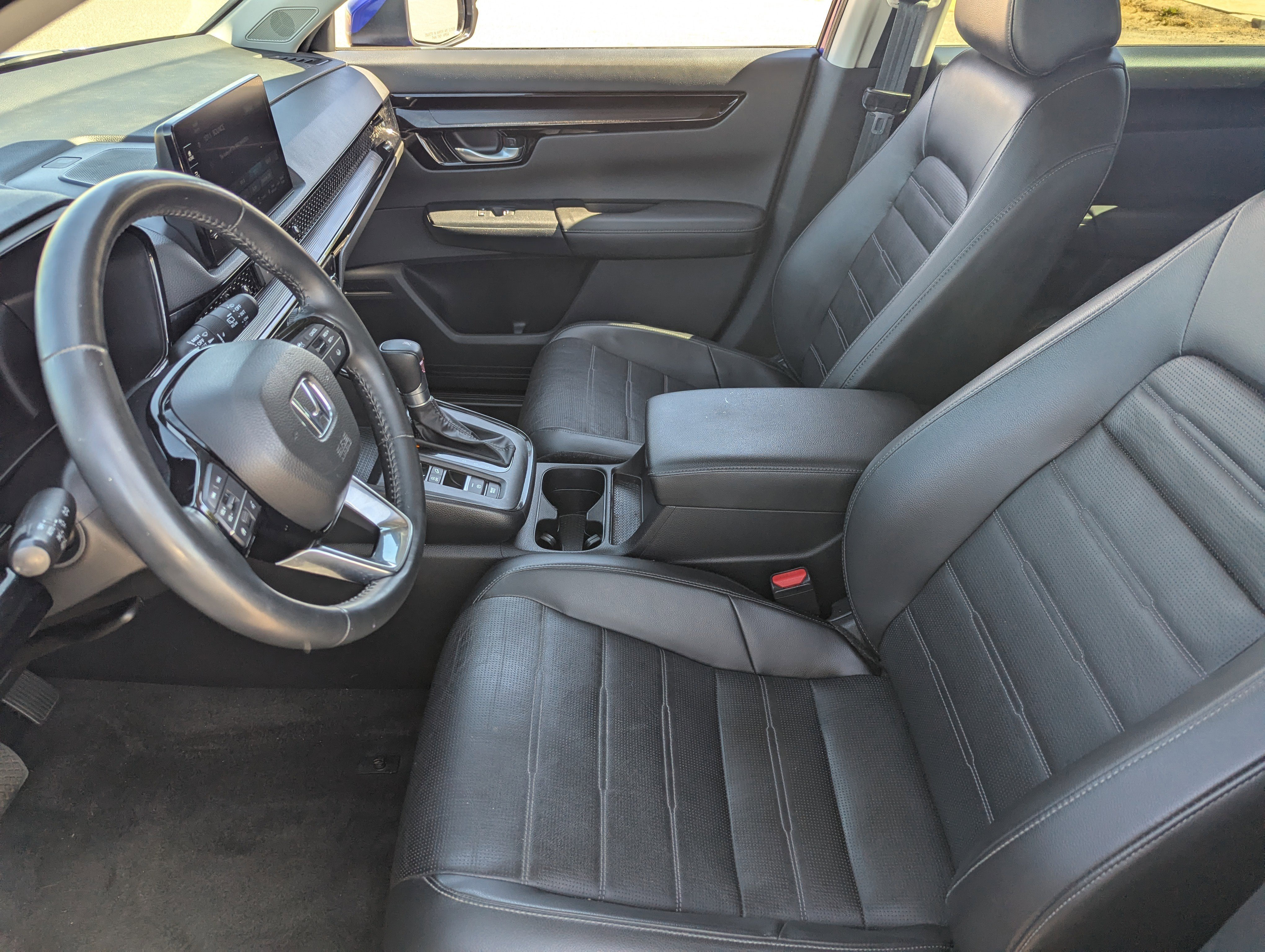 Used 2025 Solar Silver Metallic Honda EX-L image 19
