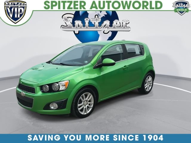 Used 2016 Green Chevrolet LT image 4