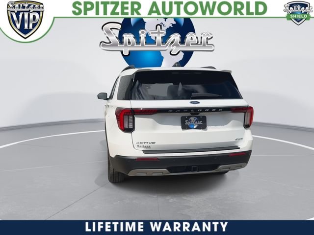 New 2026 Star White Metallic Tri-Coat Ford Active image 8