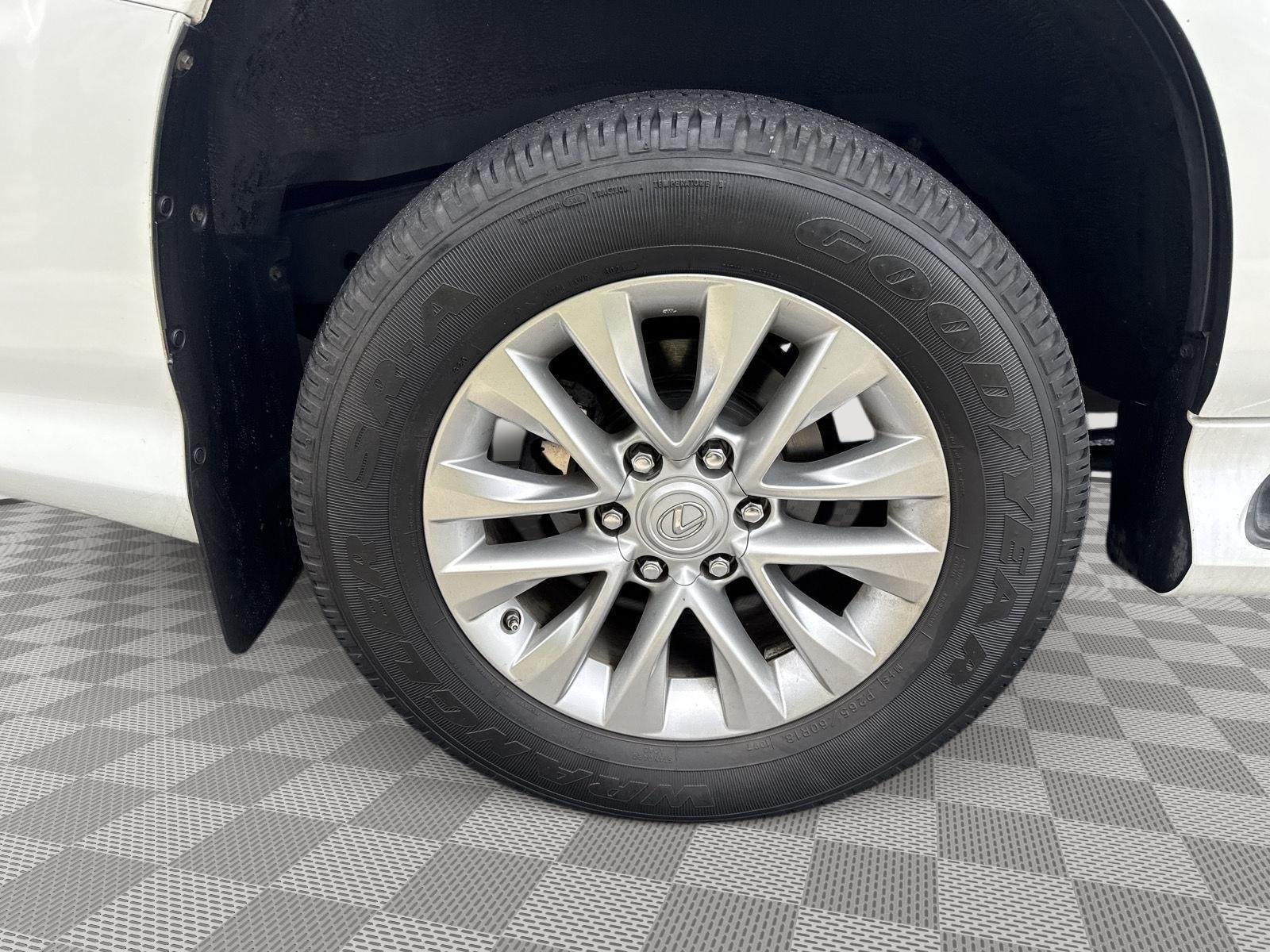 Used 2018 Starfire Pearl Lexus GX 460 Premium image 8