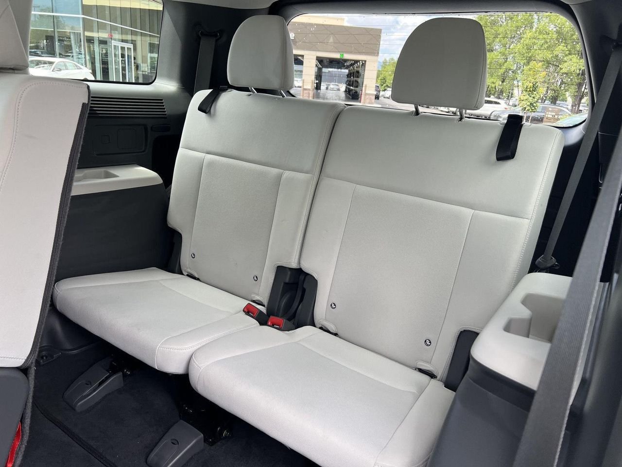 New 2026 Hampton Gray Hyundai SE AWD image 27