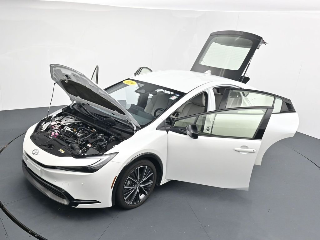 Used 2024 Beige Toyota XLE image 41