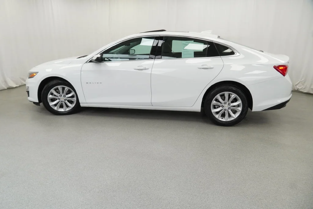 Used 2024 White Chevrolet LT 1LT image 6