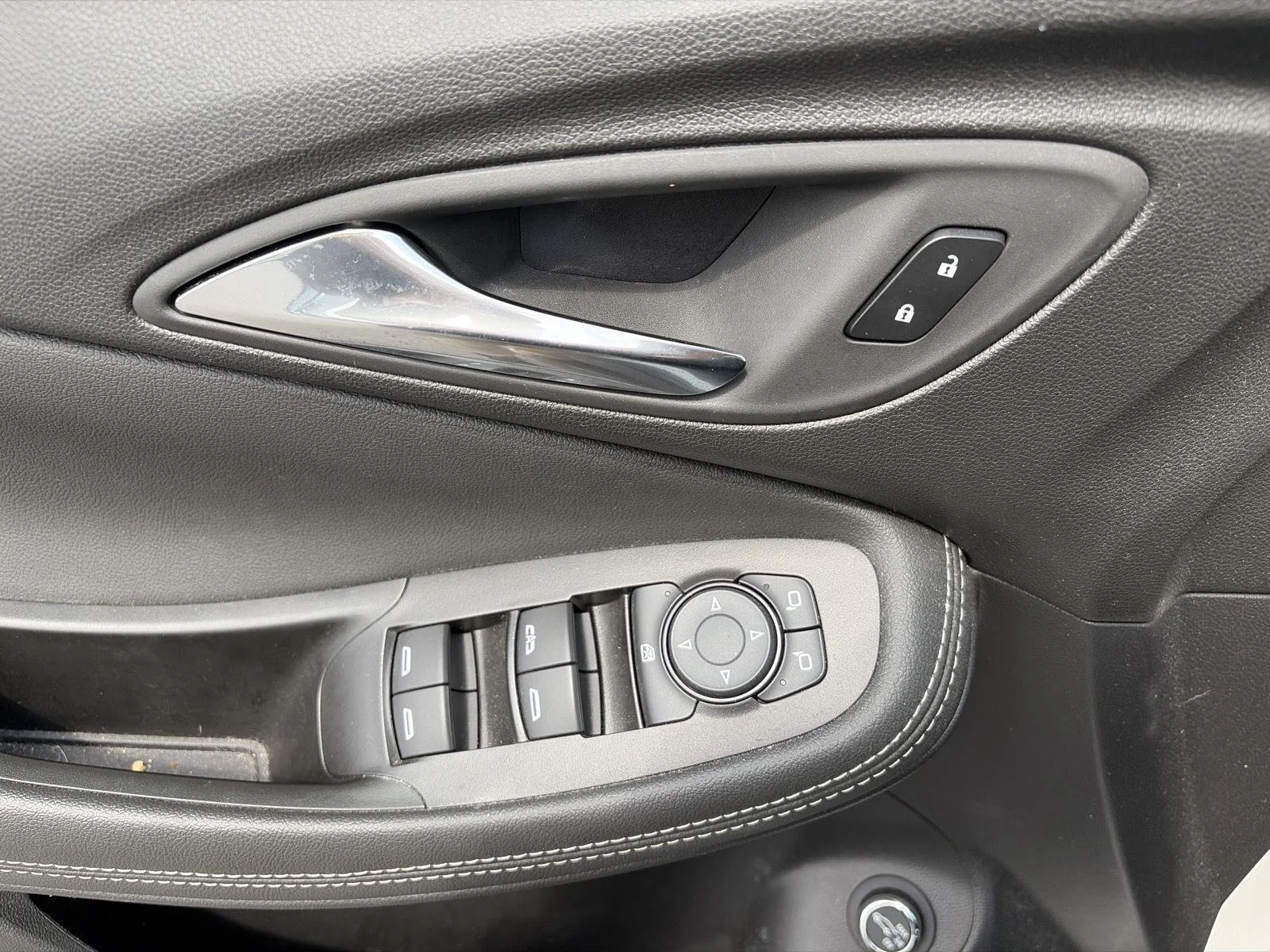 Used 2024 Summit White Buick Sport Touring image 16