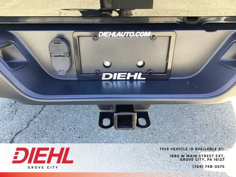 Used 2021 Black Jeep Mojave image 12