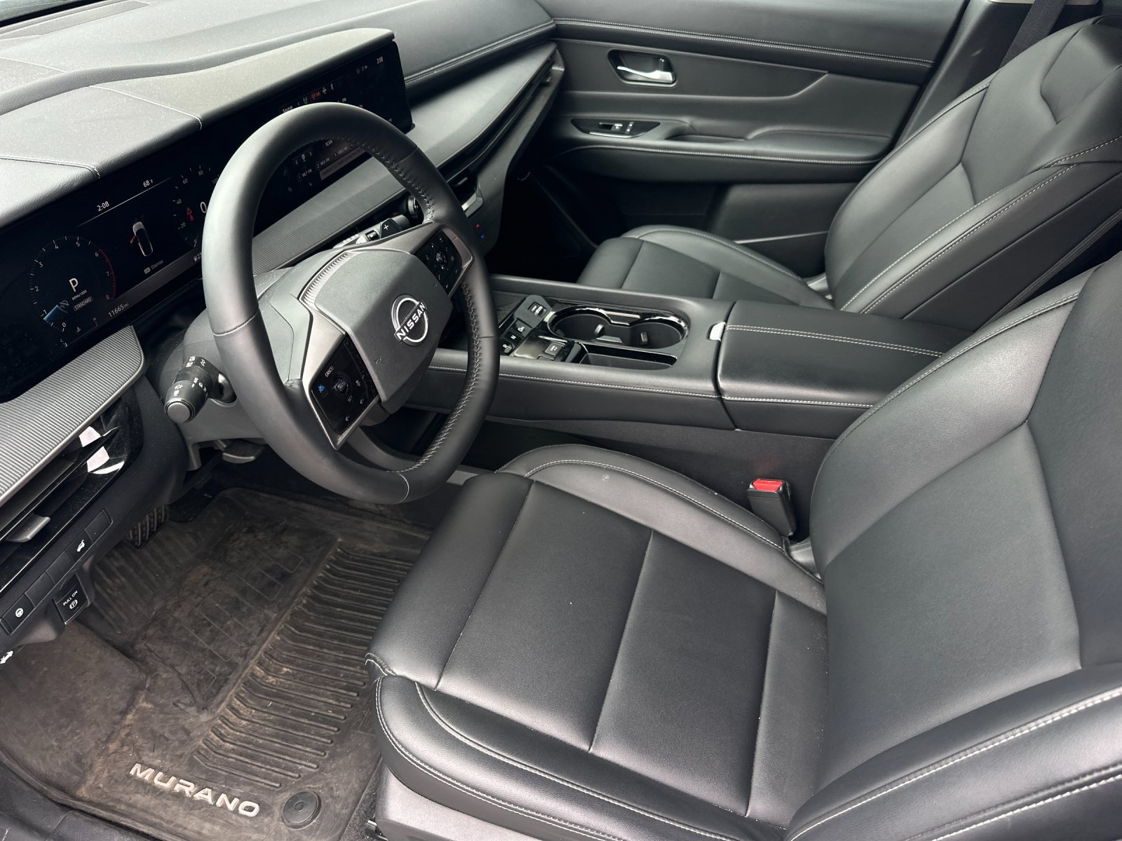 Used 2025 Everest White Pearl Tricoat Nissan SV image 10