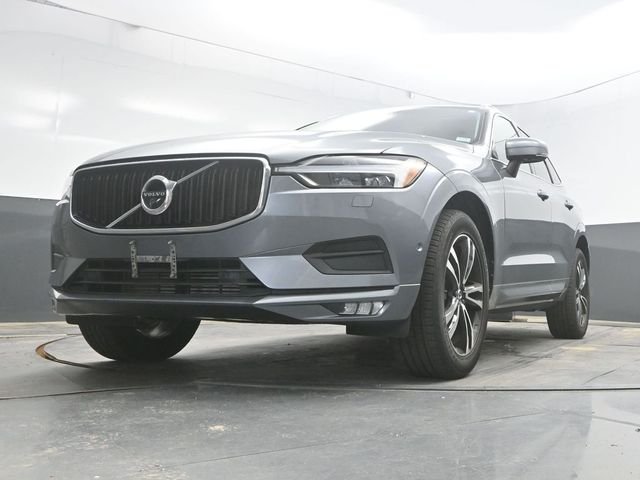 Used 2019 Gray Volvo T6 Momentum image 42