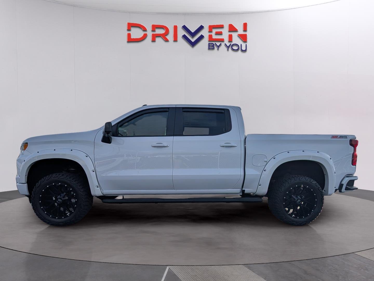 New 2026 Summit White Chevrolet RST image 2