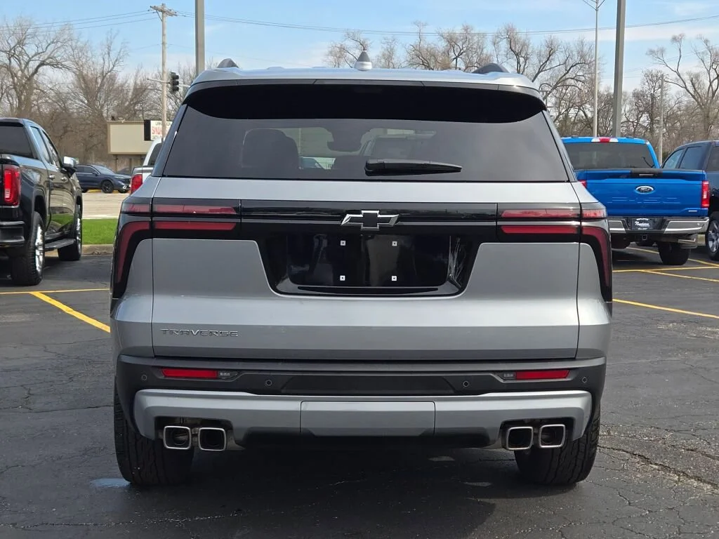 2026 Chevrolet Traverse LT - Photo 13