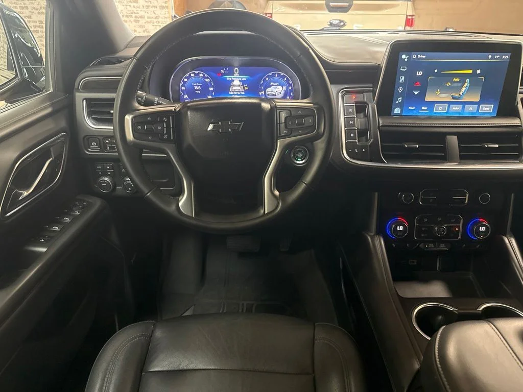 Used 2023 Midnight Blue Metallic Chevrolet Z71 image 15