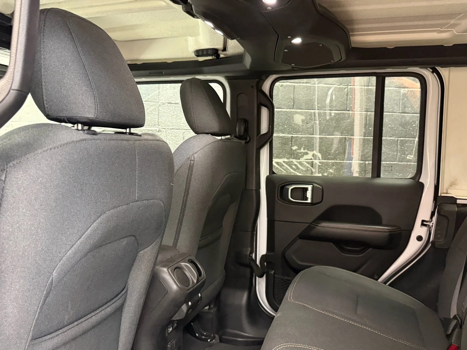 Used 2024 Bright White Clear Coat (pw7) Jeep Sahara 4xe image 32
