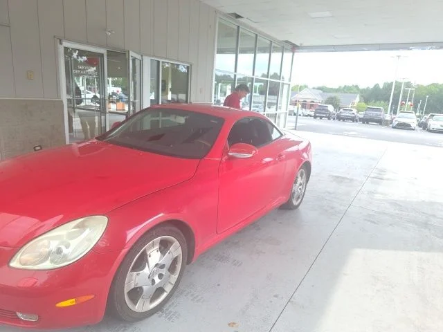 Used 2002 Red Lexus 430 image 4
