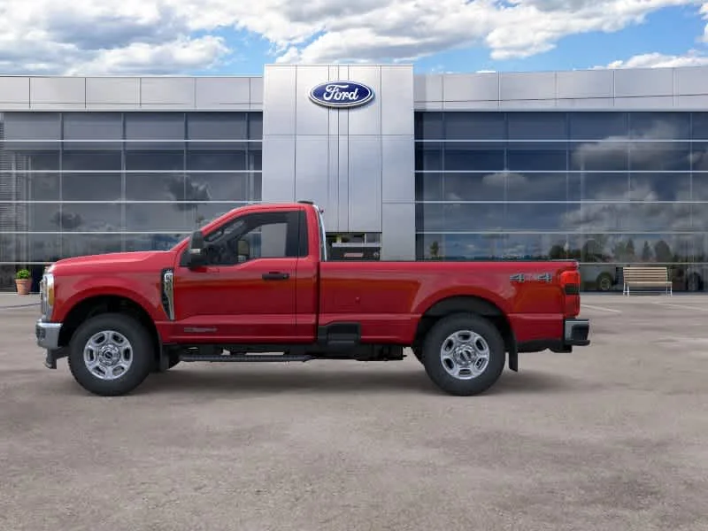 New 2026 Ruby Red Metallic Tinted Clearcoat Ford XLT image 4