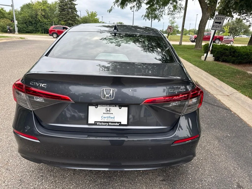 Used 2022  Honda Touring image 9