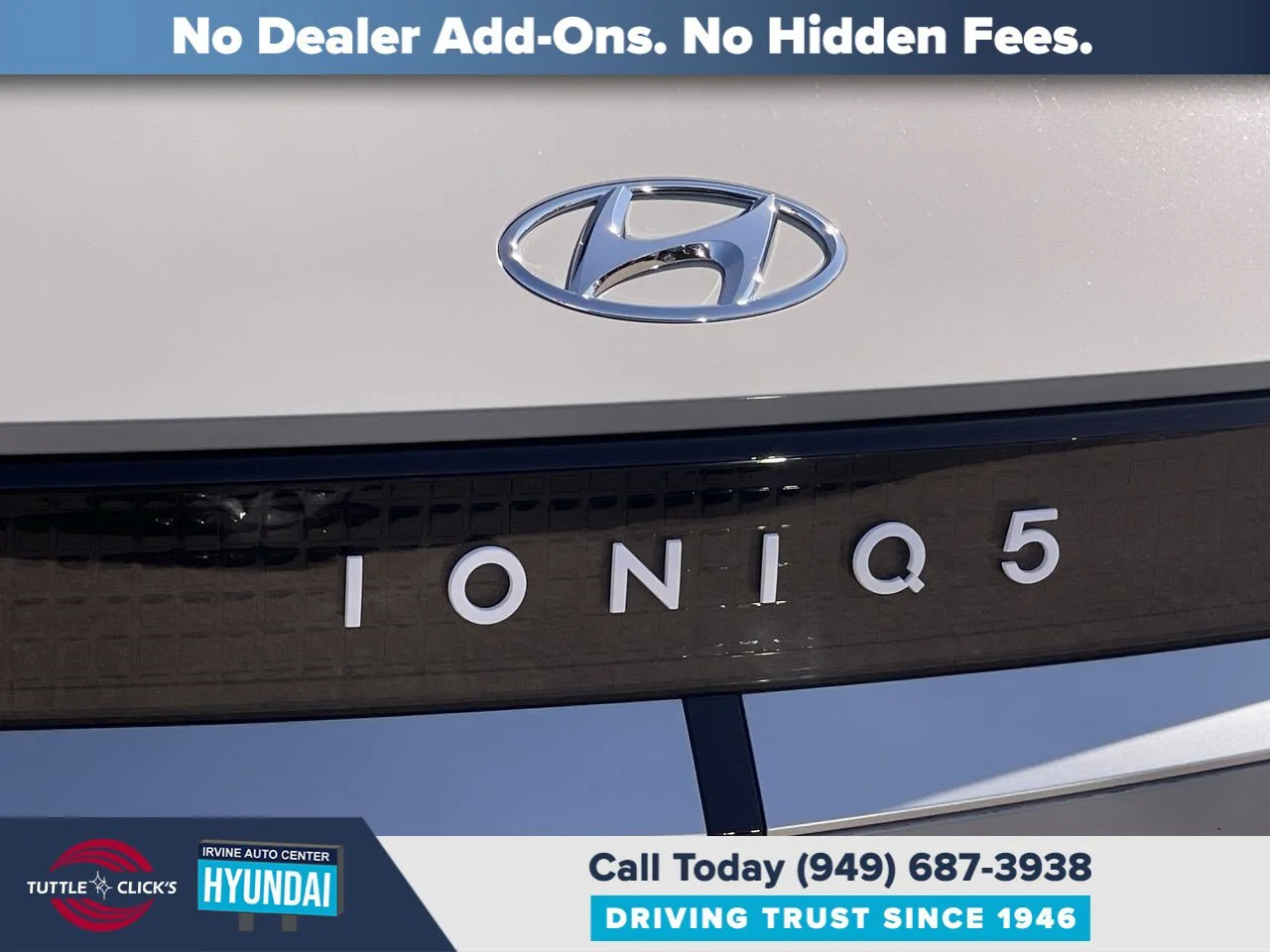 Used 2024 CYBER GRAY HYUNDAI SEL image 17