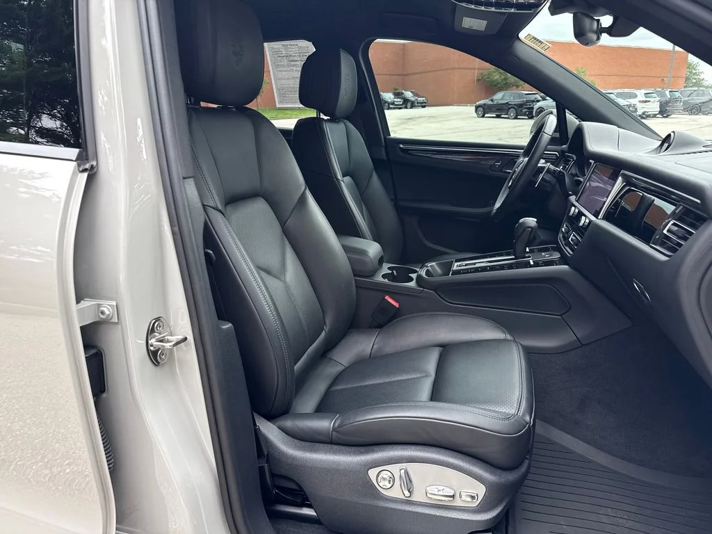 Used 2022 Gray Porsche S image 27