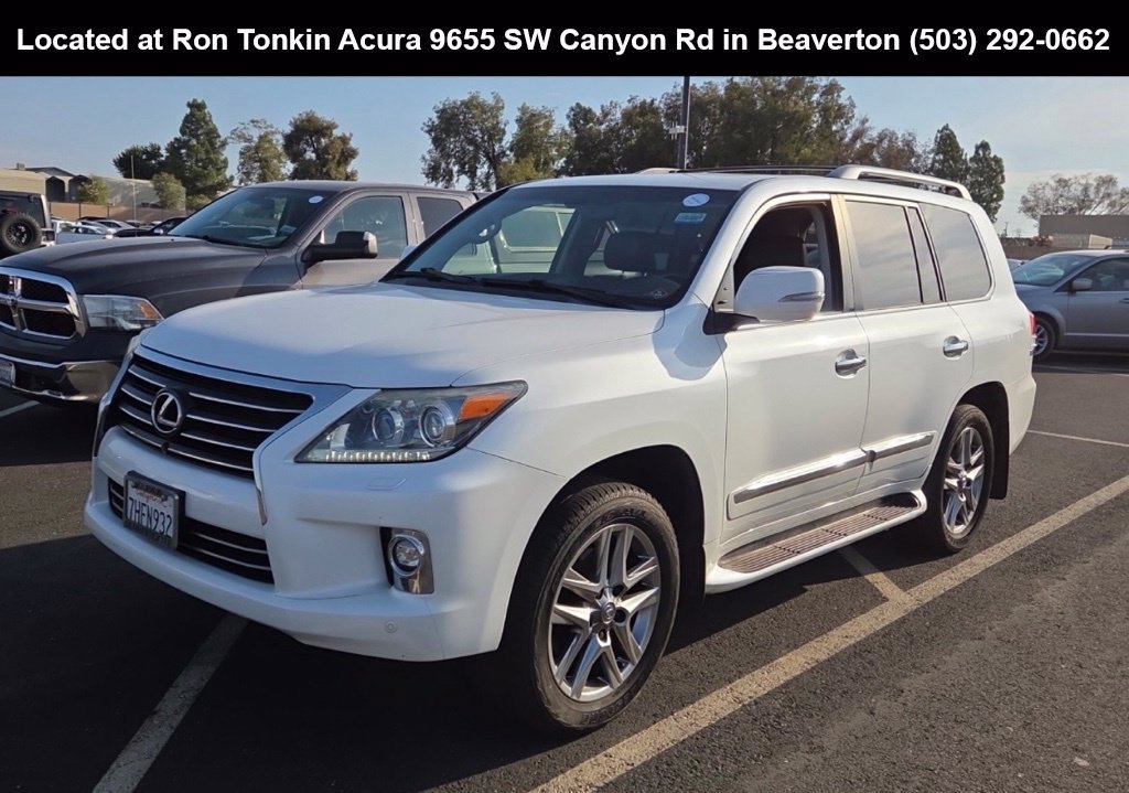 Used 2014 Starfire Pearl Lexus 570 image 3