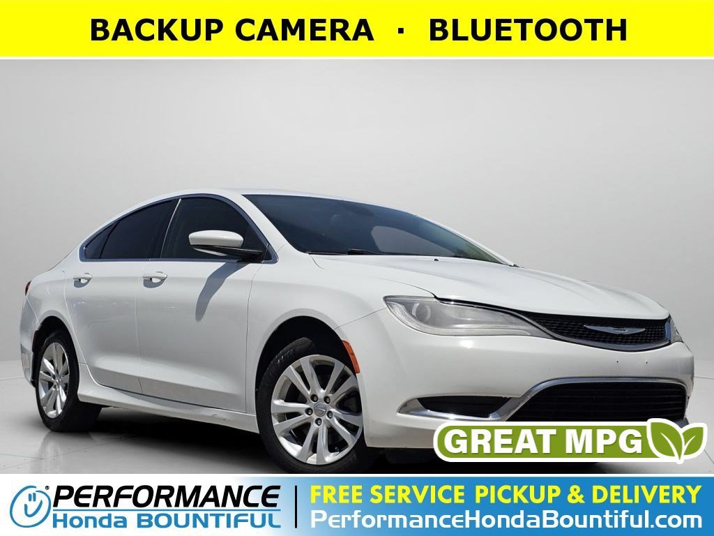 2015 Chrysler 200 Limited's photo
