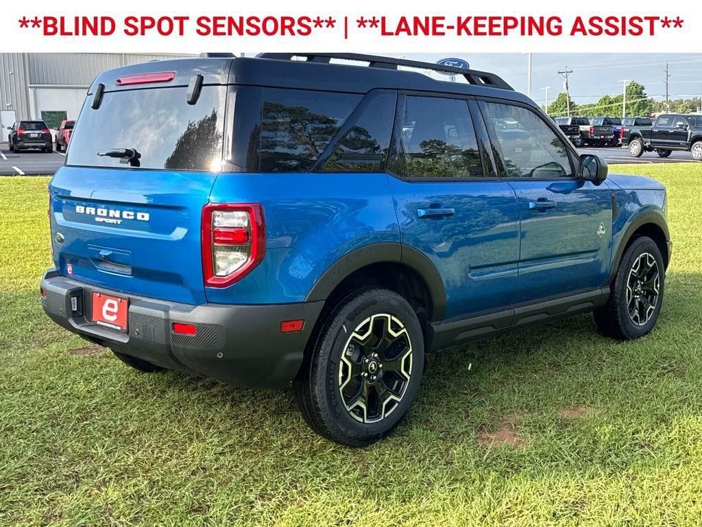 New 2025 Velocity Blue Metallic Ford Outer Banks® image 9