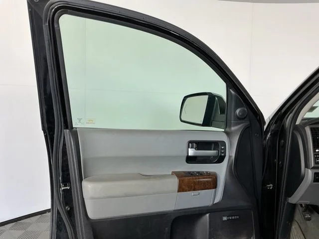 Used 2010 Black Toyota Platinum image 8