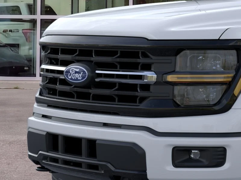 New 2026 Oxford White Ford XLT image 39