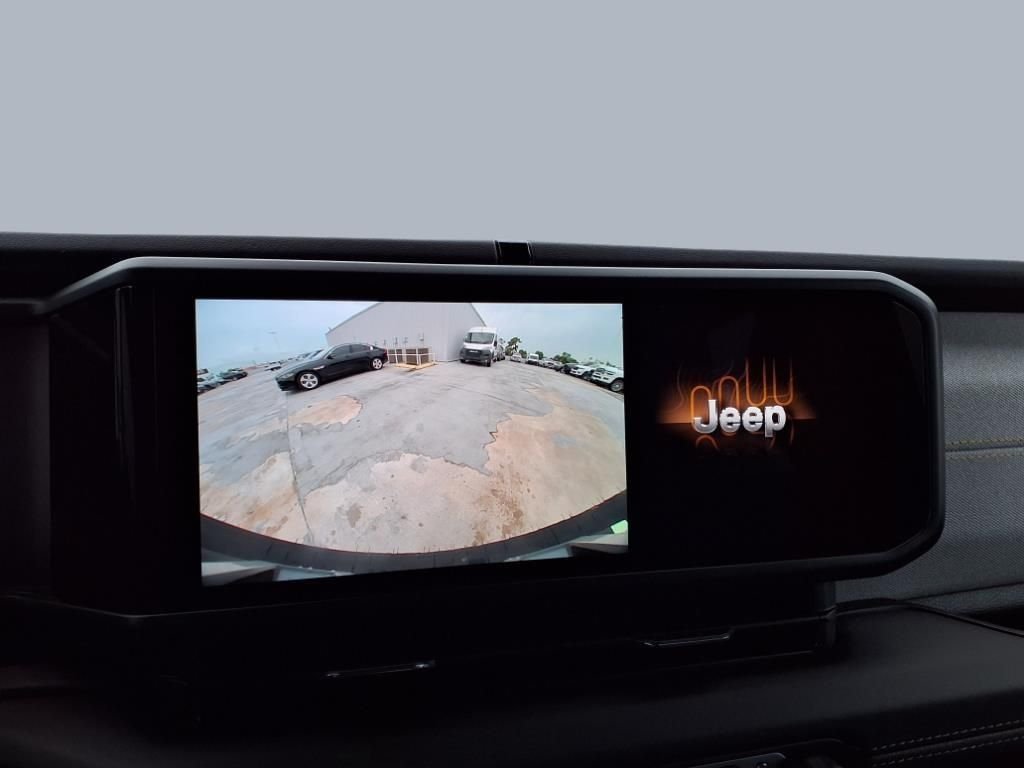2025 Jeep Wrangler 4-Door Sahara - Photo 9