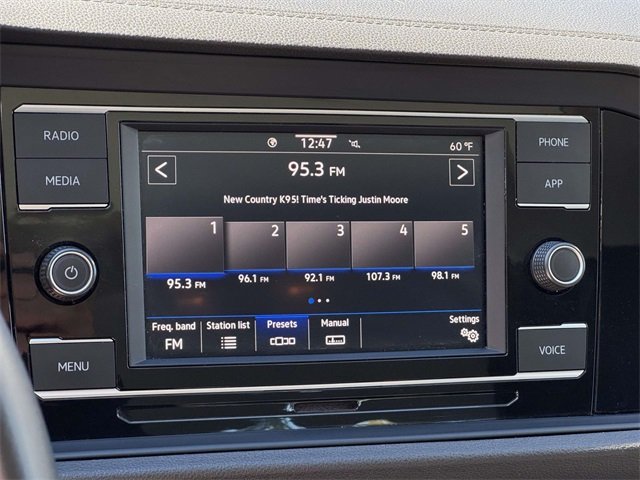 2021 Volkswagen Jetta 1.4T SE photo 2