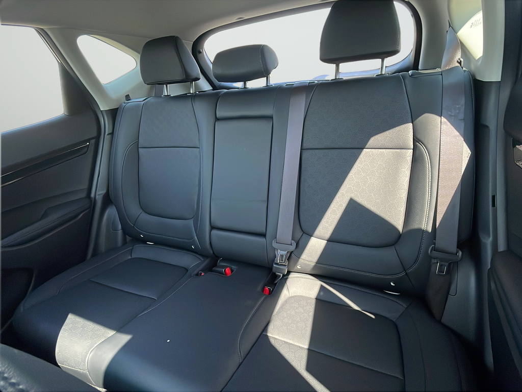 Used 2023 White Kia EX image 40