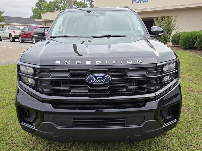 New 2026 Agate Black Metallic Ford Active image 2