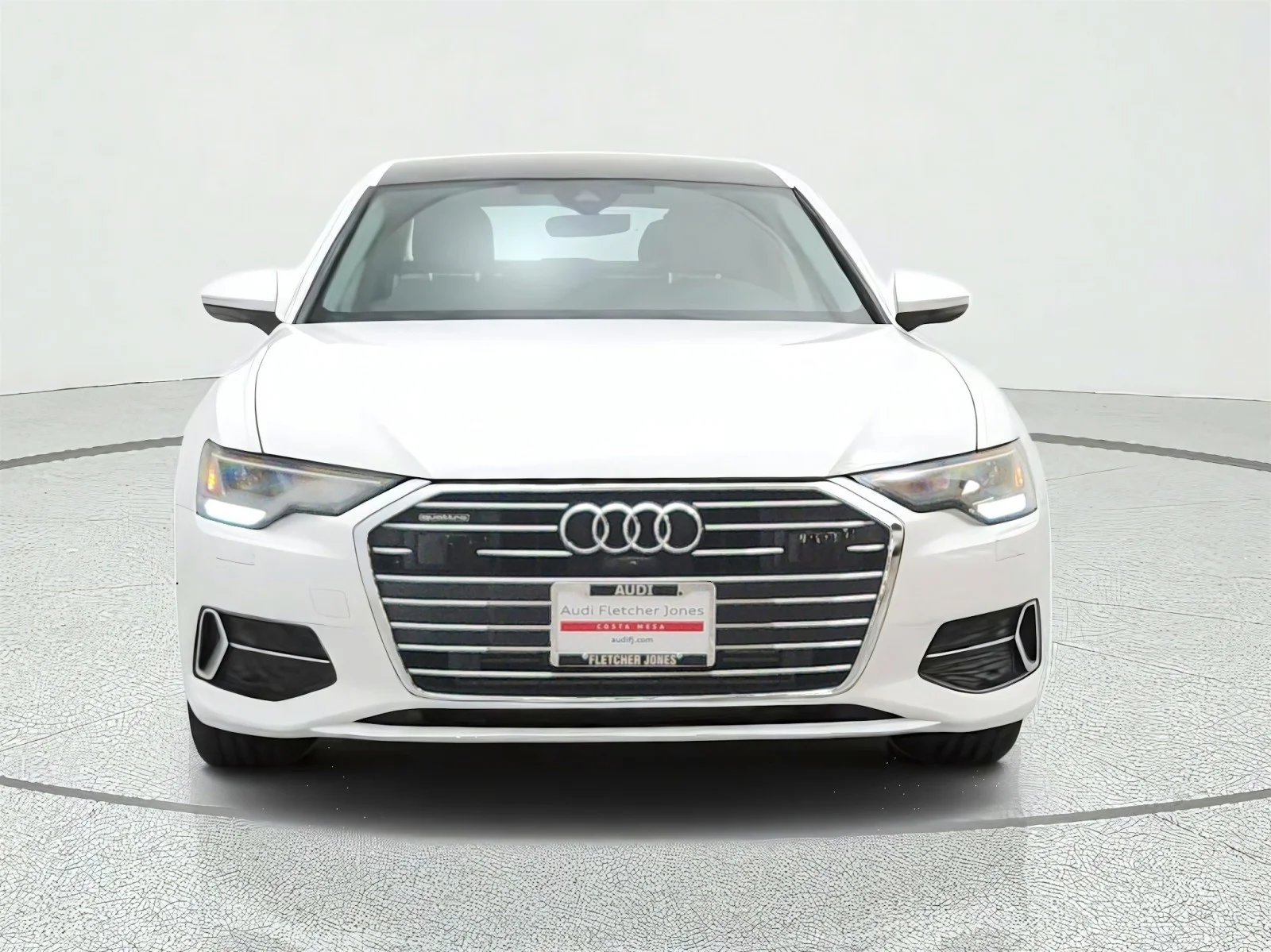Used 2023 Ibis White Audi Premium image 2