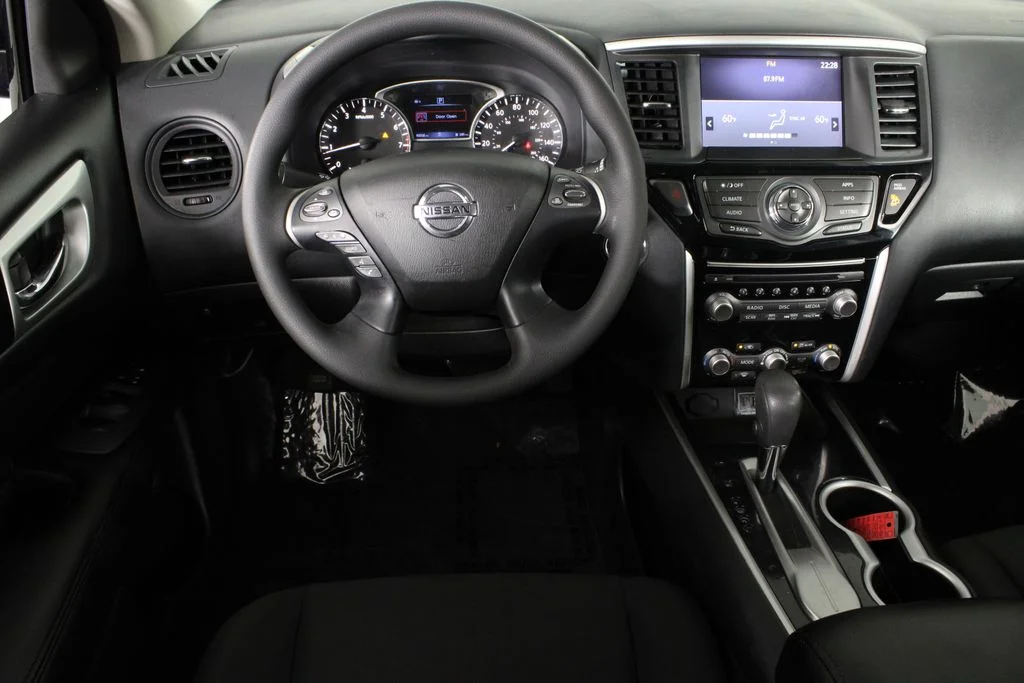 2020 Nissan Pathfinder S - Photo 8