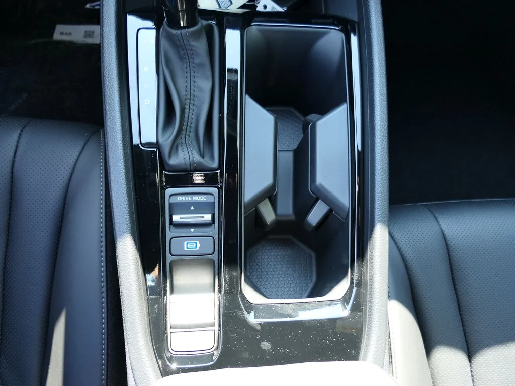 New 2026 Platinum White Pearl Honda Sport-L image 24