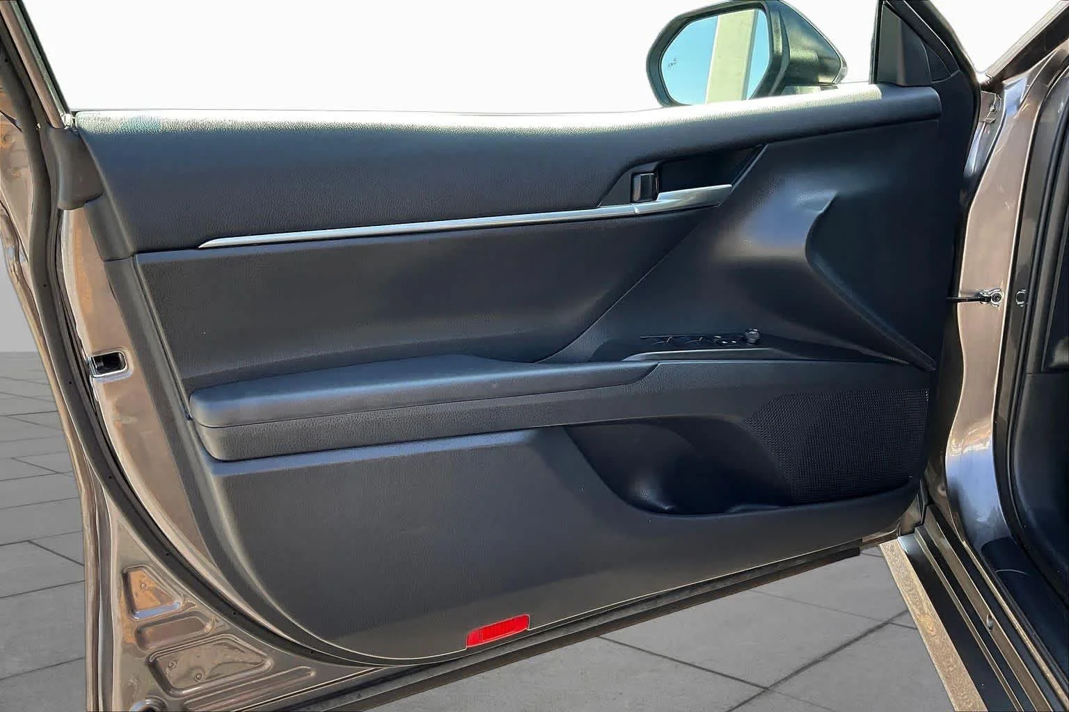 Used 2024 Predawn Gray Mica Toyota LE image 22