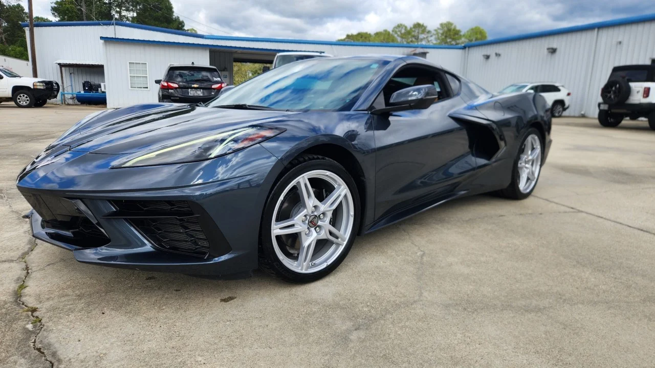 Used 2021 SHADOW GRAY METALLIC Chevrolet 2LT image 7