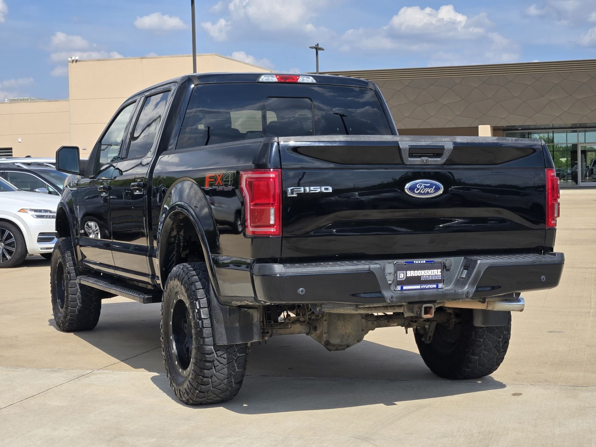 Used 2017 Shadow Black Ford XLT image 8