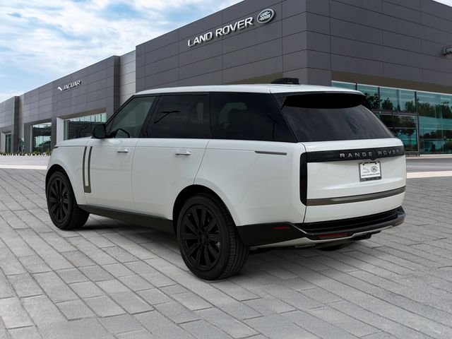 New 2026 Fuji White Land Rover SE image 3