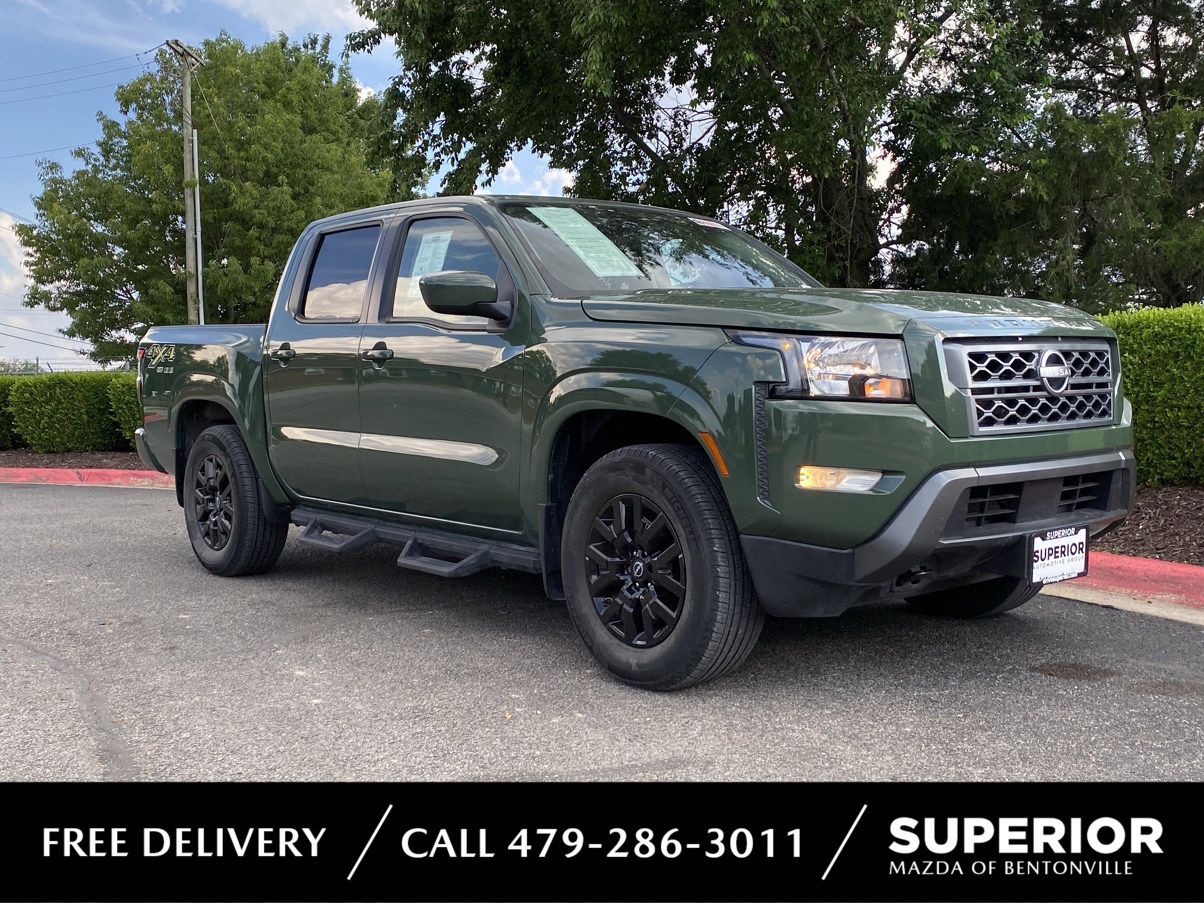 2023 Nissan Frontier SV Crew Cab 4X4 SWB's photo