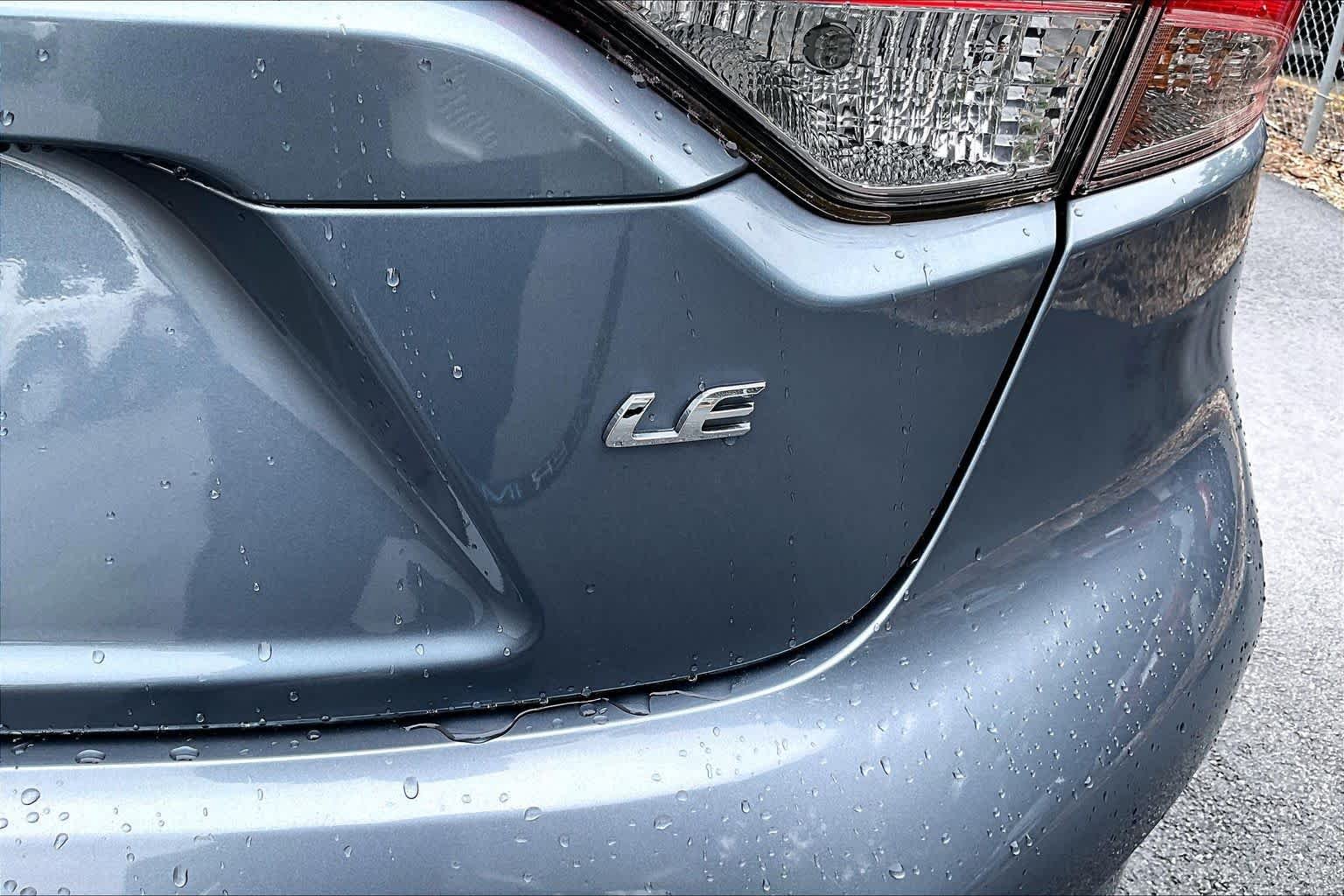 Used 2022 Celestite Toyota LE image 10