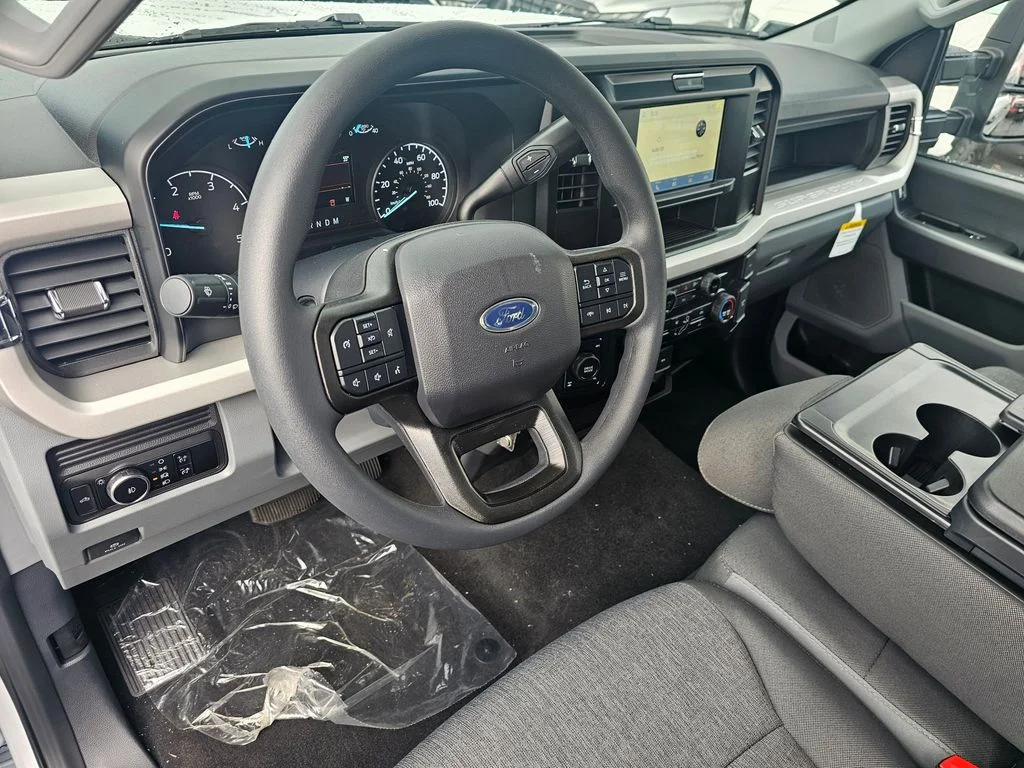New 2026 Oxford White Ford F-350® XL image 21