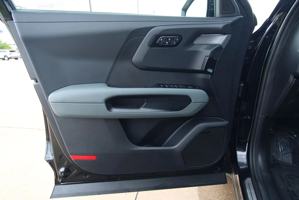 New 2027 Black Kia X-Line SX image 45
