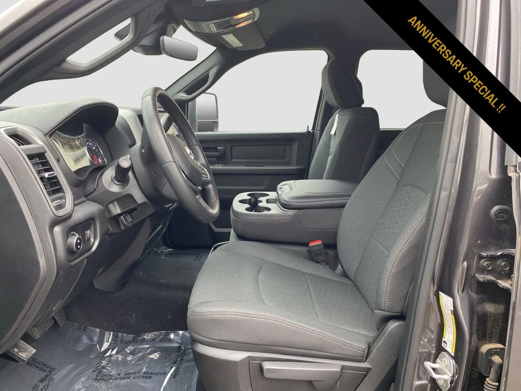 2025 RAM 2500 Tradesman - Photo 12