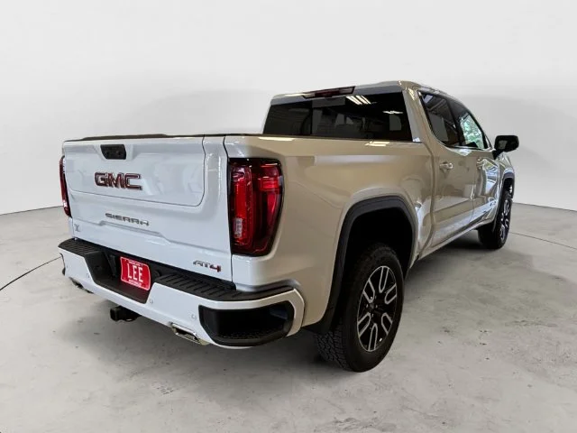 New 2026 White GMC AT4 image 5