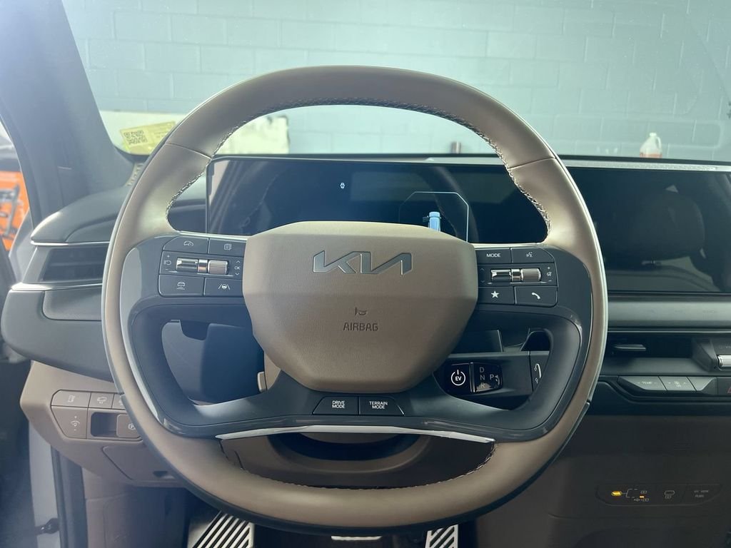 New 2026 Wolf Gray / Black Roof Kia GT-Line AWD image 17