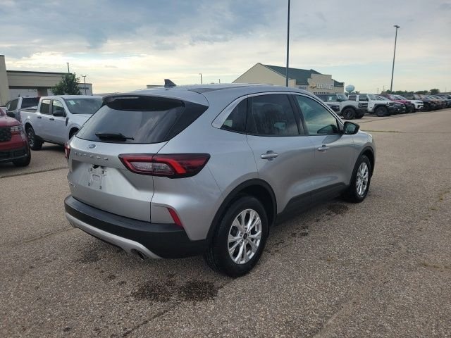 Used 2024 Silver Metallic Ford Active image 22