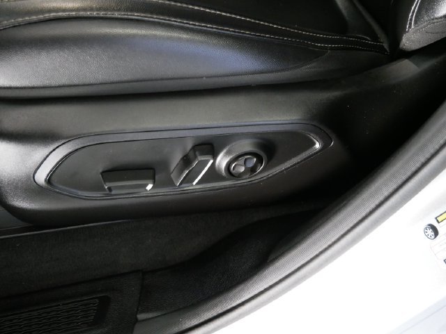 Certified Used 2025 Silver Zynith Jeep Limited image 17