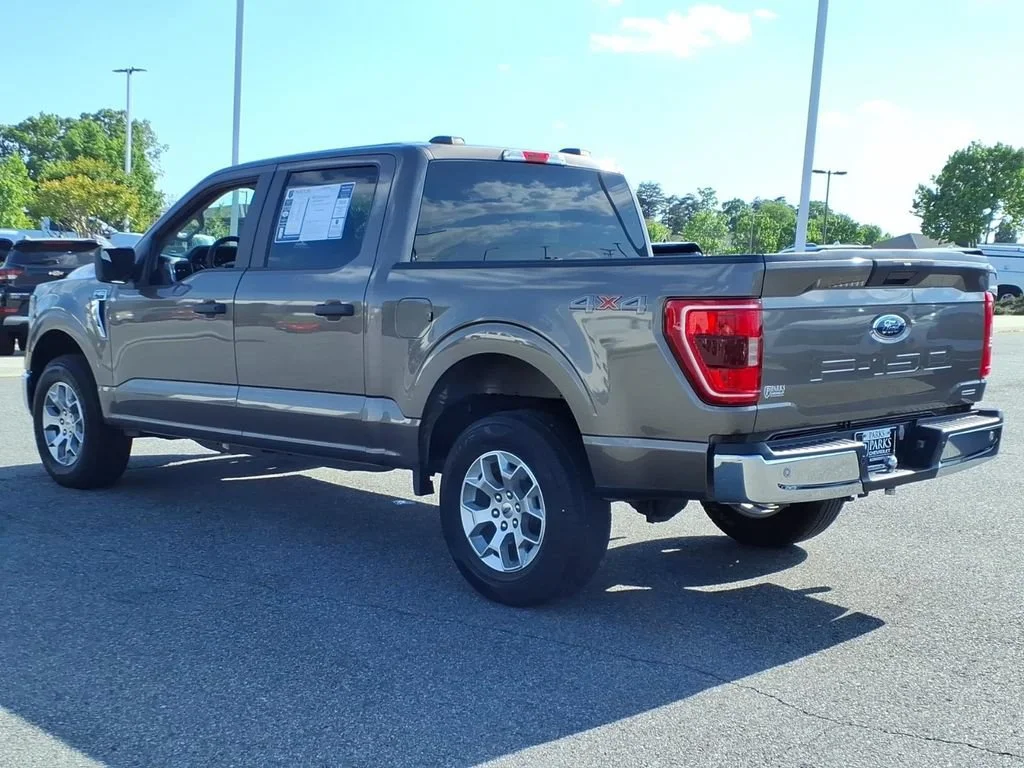 Used 2023 Gray Ford XLT image 31