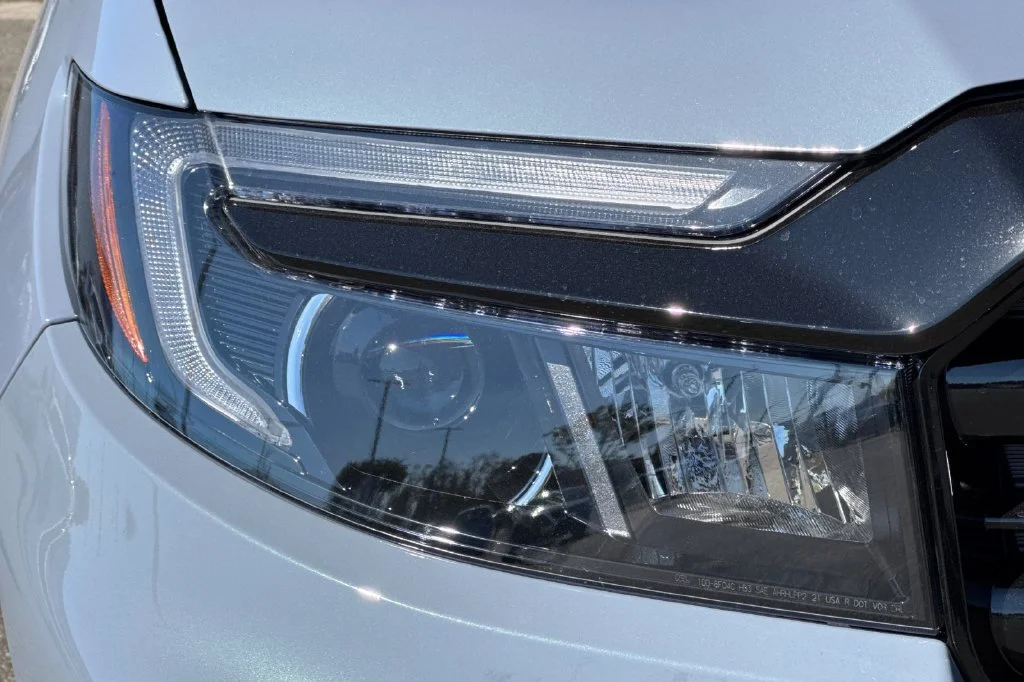 New 2026 Sonic Gray Pearl Honda Black Edition image 19