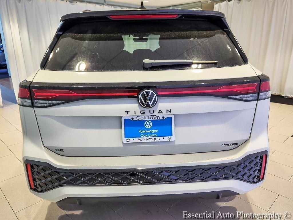 New 2026 Sandstone W/Deep Black Roof Volkswagen 2.0T SE R-Line Black image 5