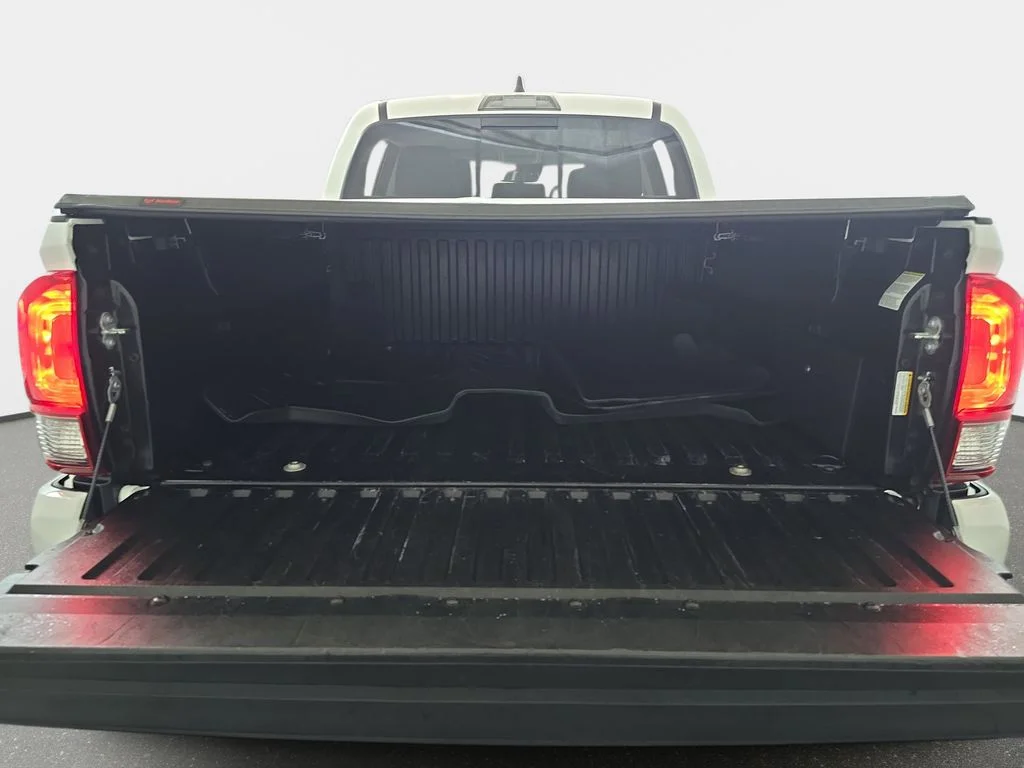 Used 2023 White Toyota SR5 image 14