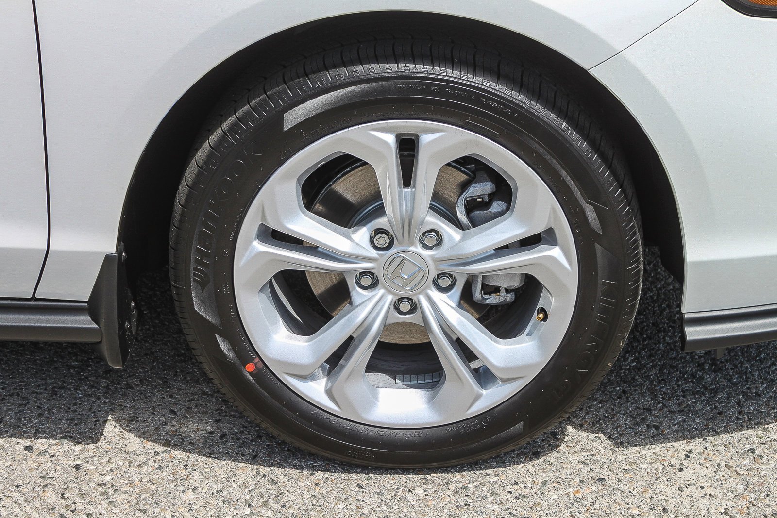 New 2026 Platinum White Pearl Honda LX image 12